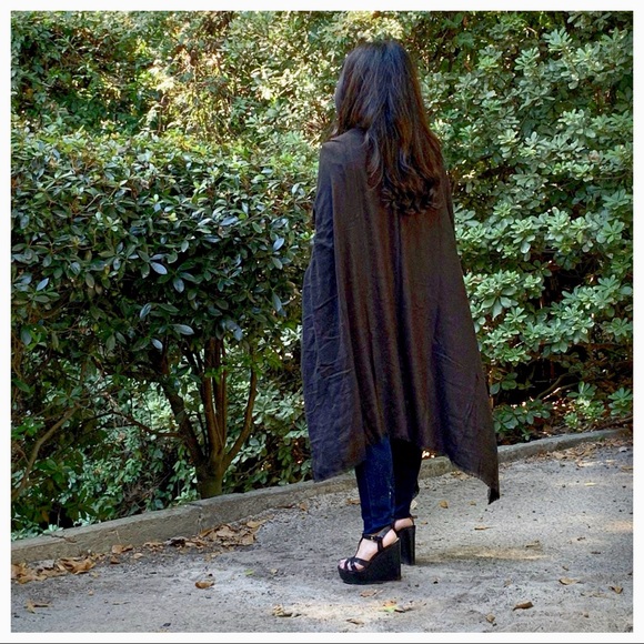 ✨LAST ONE ✨Black longline chic poncho - Picture 8 of 8